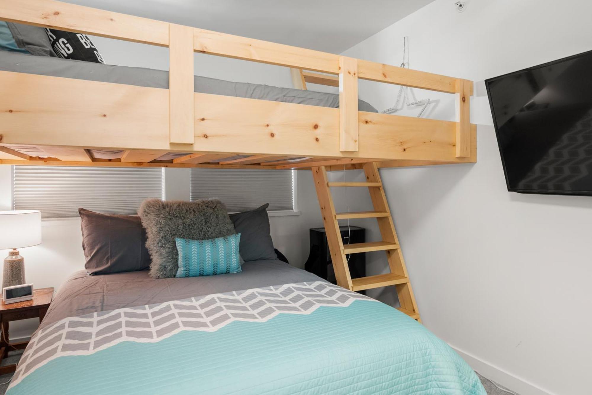 Stoney Creek Northstar By Whistler Premier Apartment Bagian luar foto