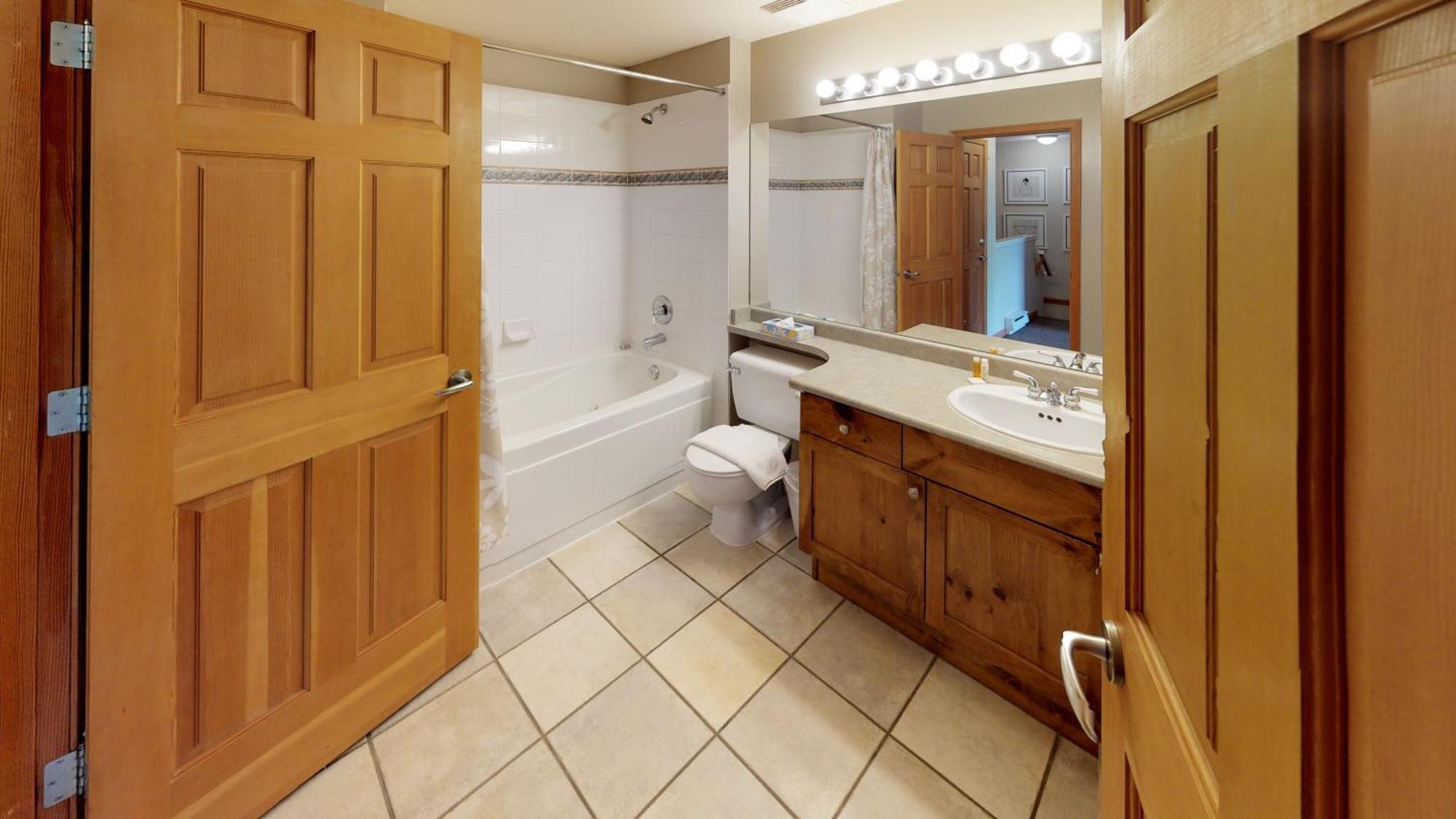 Stoney Creek Northstar By Whistler Premier Apartment Bagian luar foto