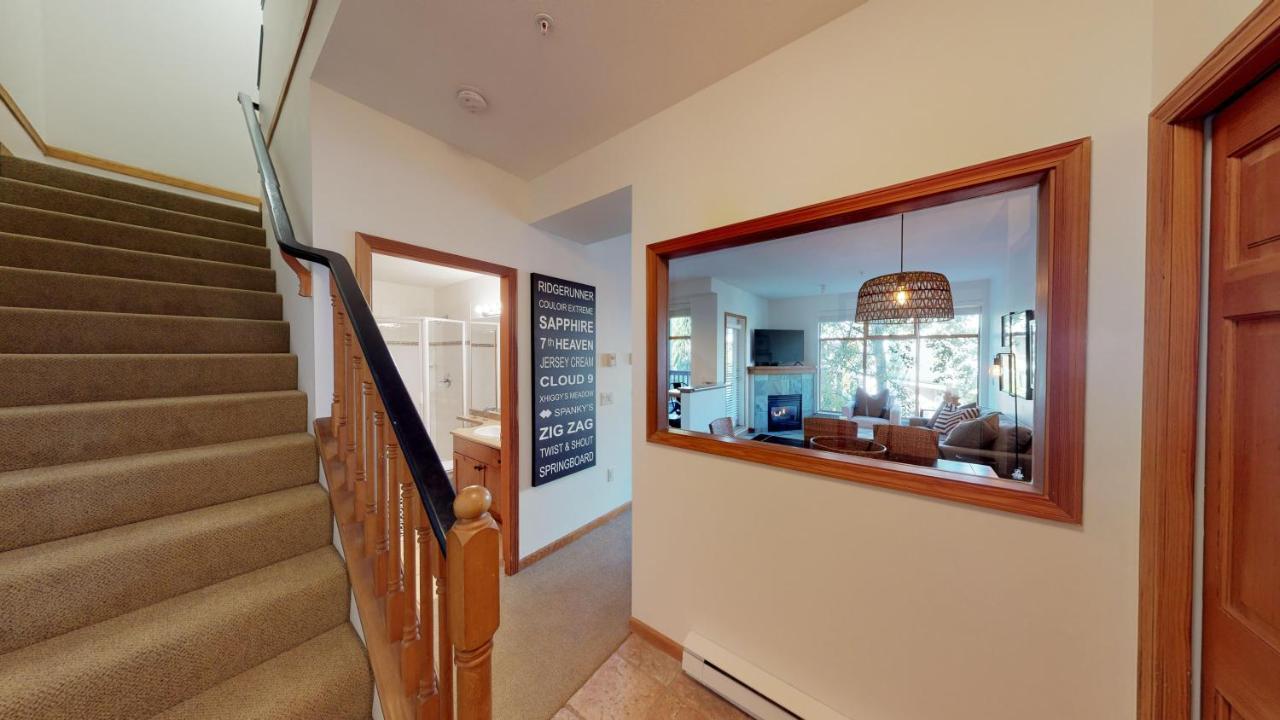 Stoney Creek Northstar By Whistler Premier Apartment Bagian luar foto