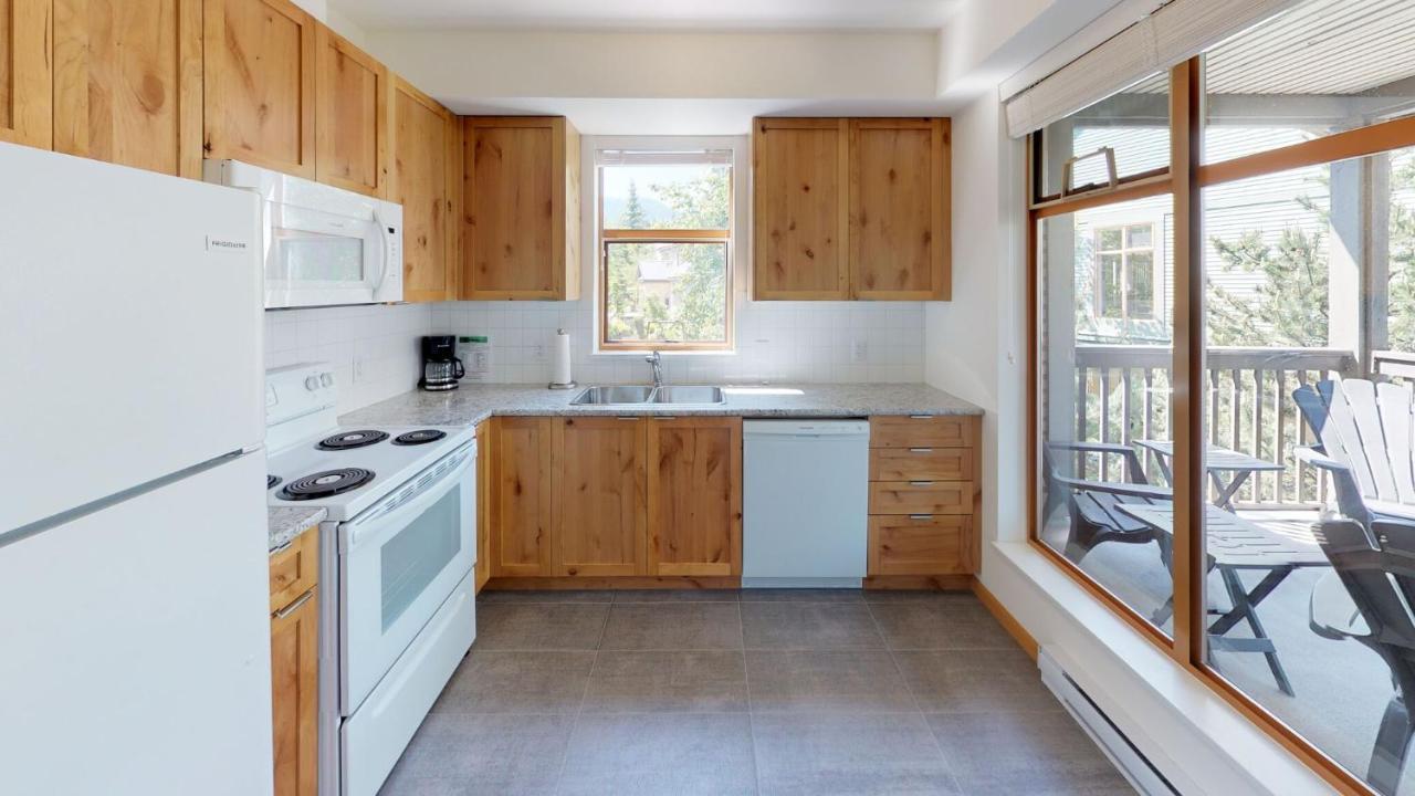 Stoney Creek Northstar By Whistler Premier Apartment Bagian luar foto