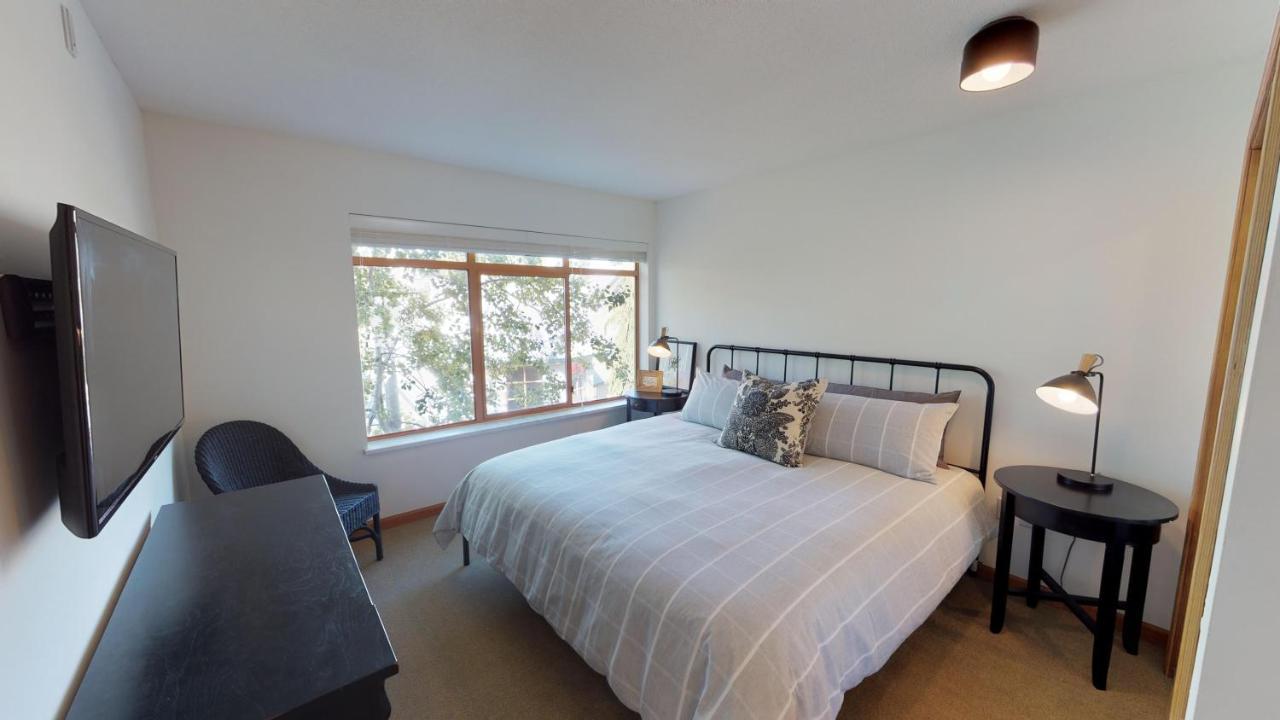 Stoney Creek Northstar By Whistler Premier Apartment Bagian luar foto