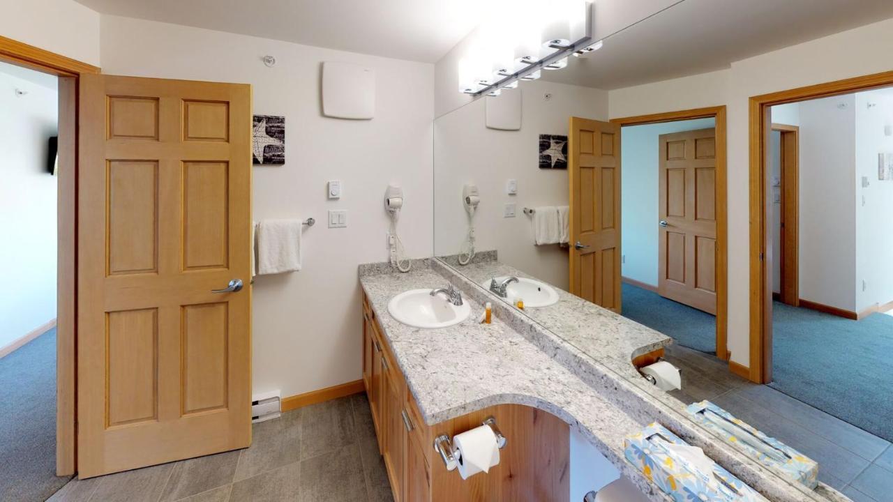 Stoney Creek Northstar By Whistler Premier Apartment Bagian luar foto